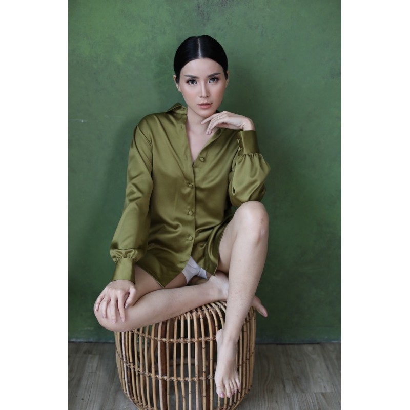 Jual ROULINE TOP in OLIVE | Shopee Indonesia