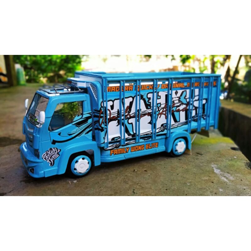 Jual Miniatur Truk/truck Oleng/Mbois PVC Wahyu Abadi REAL SEPERTI FOTO ...