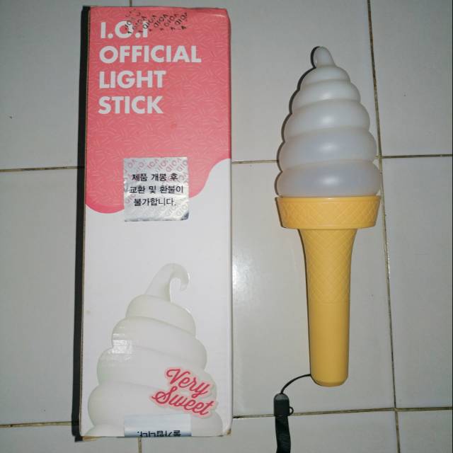 IOI Official Lightstick