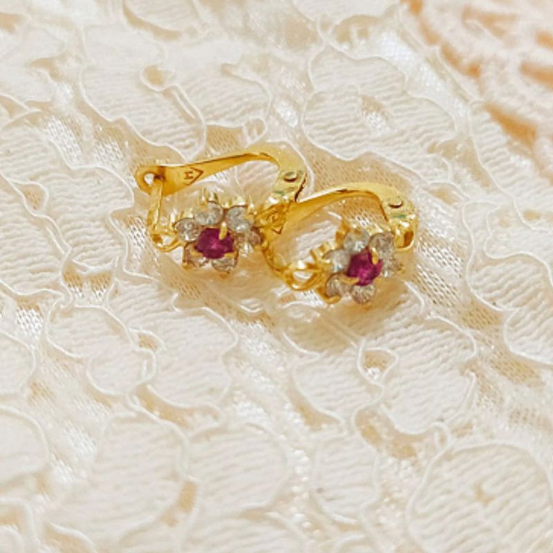 Jual Anting Jepit Klip Bunga Emas Muda 1 gr | Shopee Indonesia
