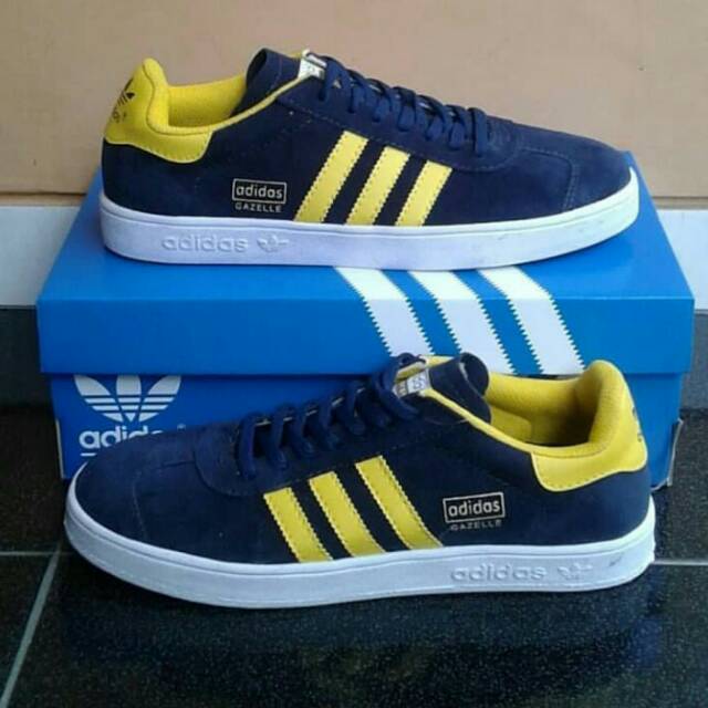 Adidas gazelle navy discount yellow