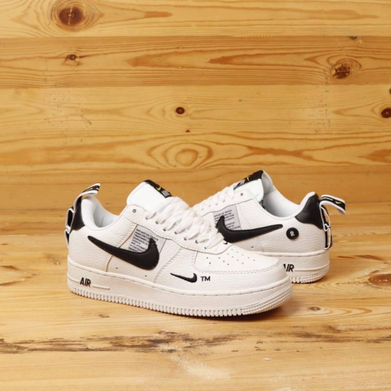 Nike Air Force 1 07 LV7 Utility White Black