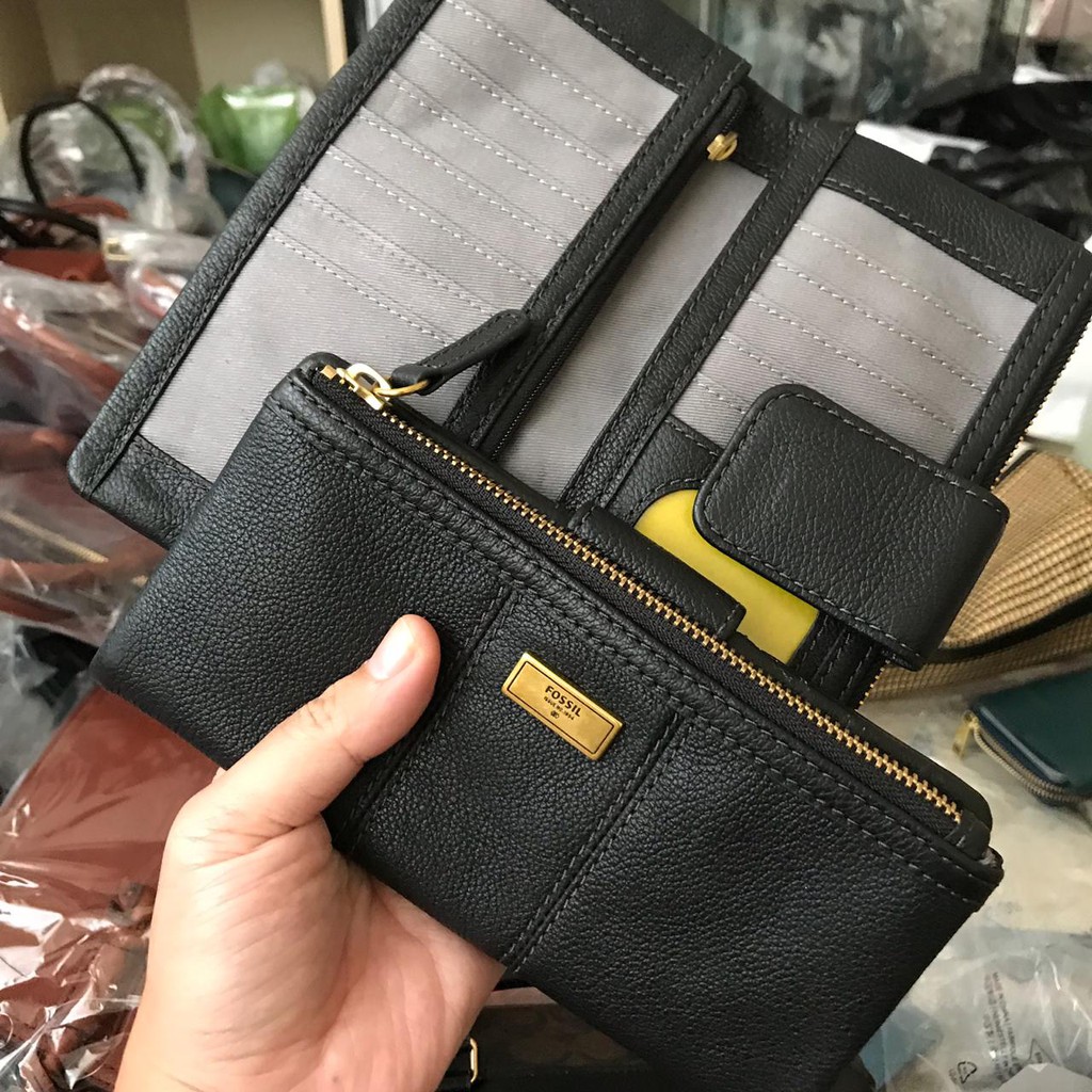 Fossil ella clutch store