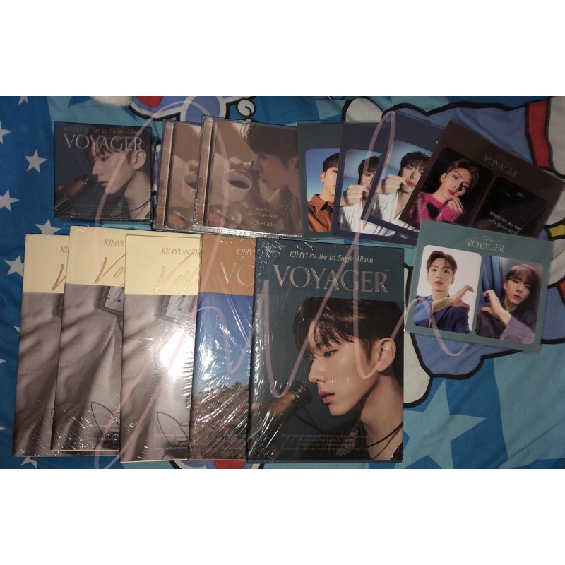 Carte Photo Officielle Kihyun (Monsta X) - Album VOYAGER - Édition 1er Album - Condition NEUVE
