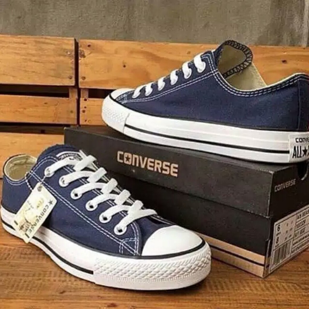 Sepatu converse shop navy blue