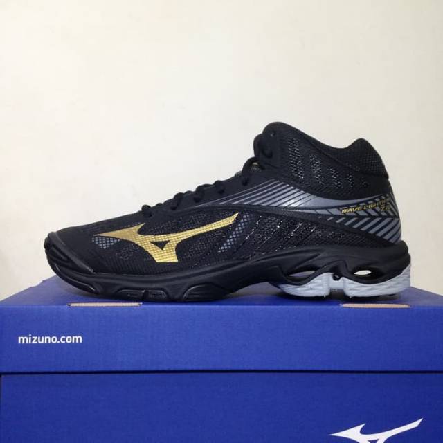 Jual Sepatu voli mizuno wave lightning z4 mid black gold original terbaru 2018 Shopee Indonesia