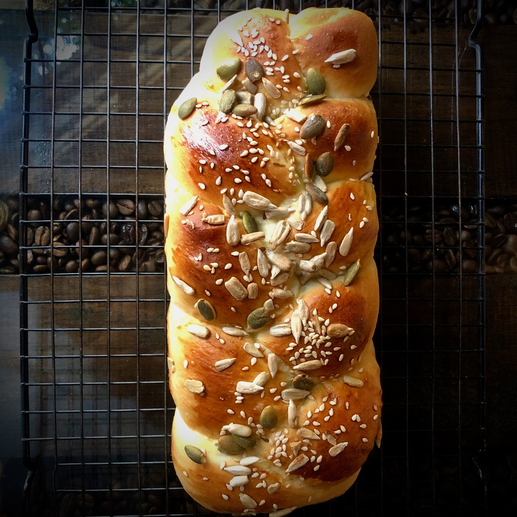 Jual Grandpa's Challah Bread - Roti Challah | Shopee Indonesia