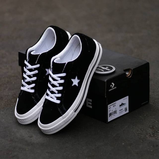 Sepatu Sneakers CONVERSE ONE STAR Ox Suede Black White Original