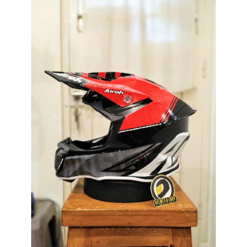 CASCO DA CROSS AIROH TWIST 2.0 - TECH RED GLOSS