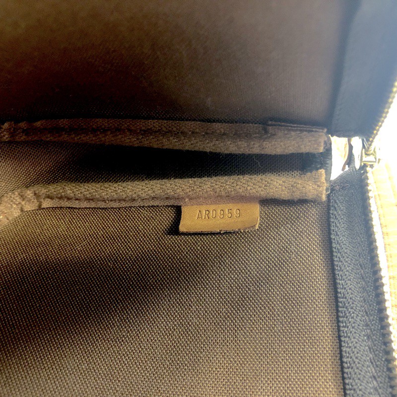 Jual Asli LOUIS VUITTON 416 pochette accessoires monogram mini bag