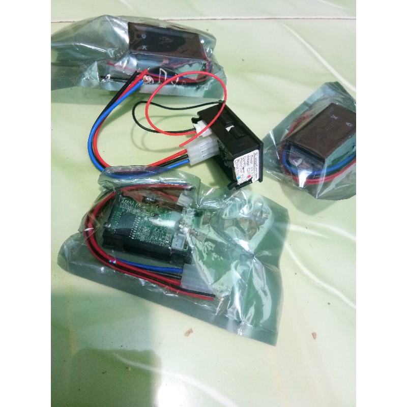 Jual Digital Volmeter dc 0-500v 3 wire 0.56 inch | Shopee Indonesia