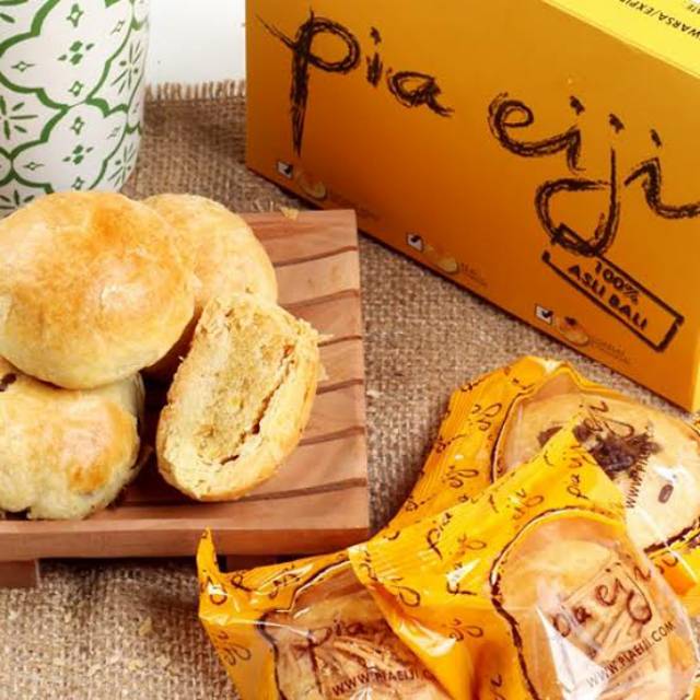 Jual PIA EIJI RASA COKLAT KEJU MIX ASLI BALI ISI 8 PCS | Shopee Indonesia