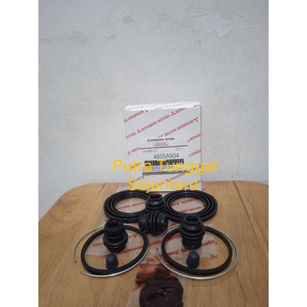 Jual Caliper Kaliper Kit Karet Cakram Depan L300 Diesel New L039 4605A904 Shopee Indonesia