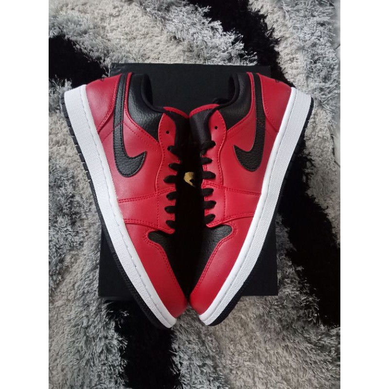 Jual Air Jordan 1 Low Banned | Shopee Indonesia