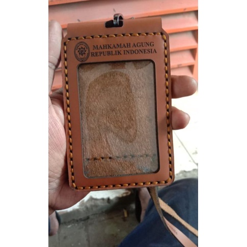 Jual ID CARD / NAME TAG / ASLI KULIT SAPI /BISA REQUEST NAMA DAN LOGO ...