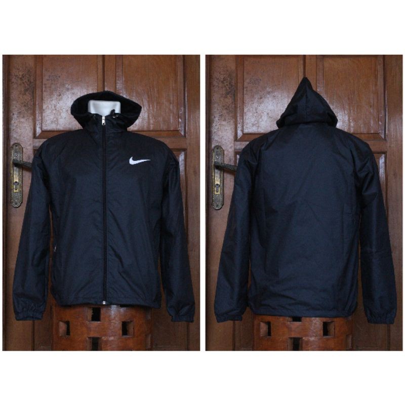 Jaket parasut cheap nike original