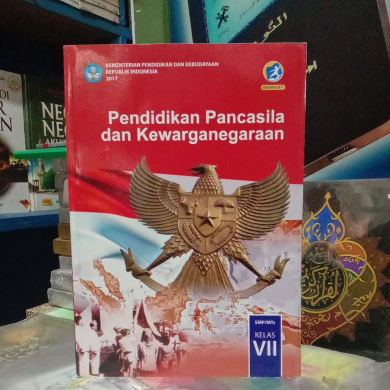 Jual Buku Pkn Kelas 7 Smp Mts Kurikulum 2013 Edisi Revisi Shopee