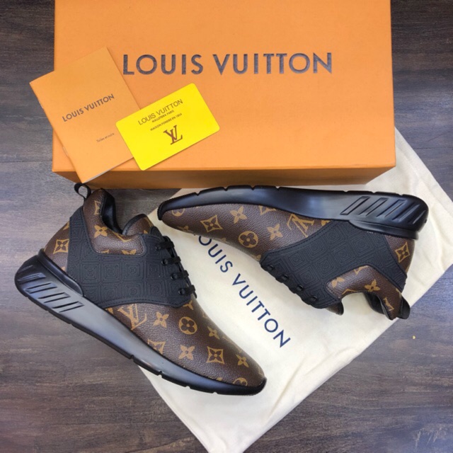 Sepatu Louis Vuitton Original made in china, Fesyen Pria, Sepatu