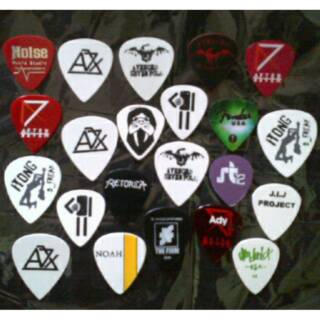 Pick gitar deals custom