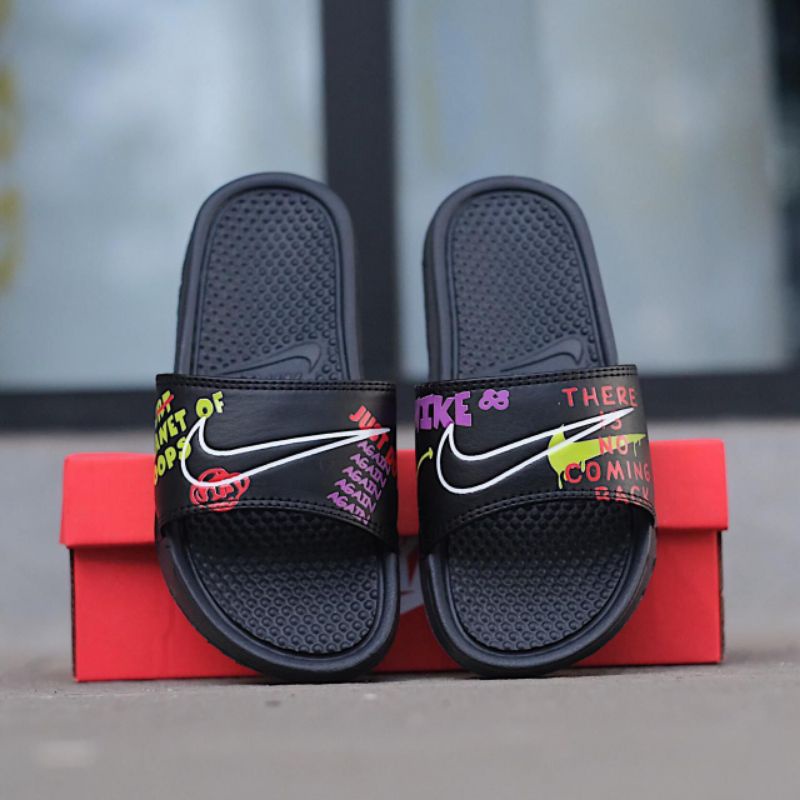 Jual SENDAL NIKE BENASSI PLANET OF HOOPS Shopee Indonesia