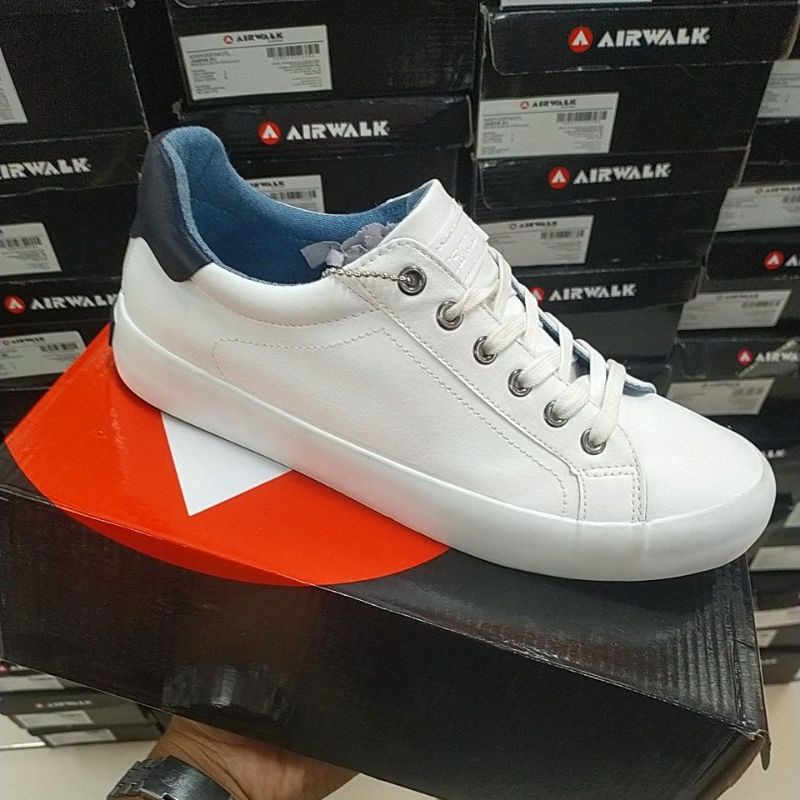 Airwalk store all white