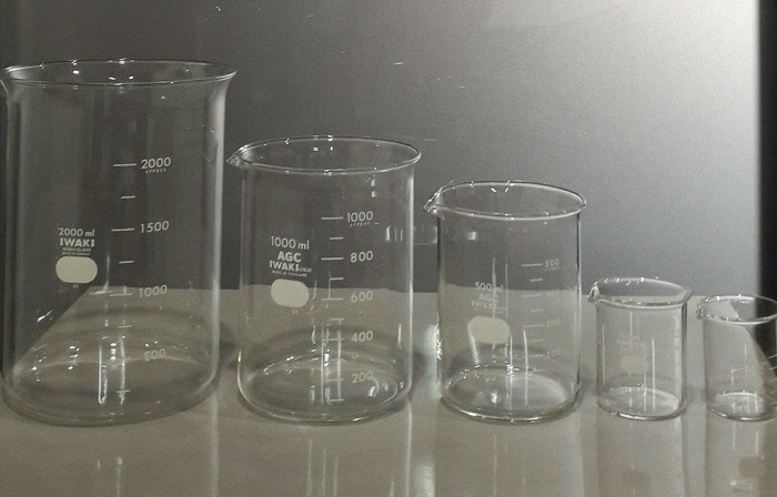 Jual BEAKER GLASS IWAKI PYREX 2000ML, ALAT LABORATORIUM | Shopee Indonesia