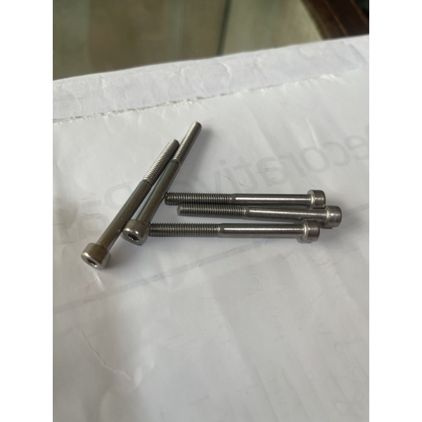Axial Edelstahl Verbindungsstück M4 X 5 Mm X 50,7 Mm – Für 1/10 SCX10 PRO RC-Crawler, 2 Stück