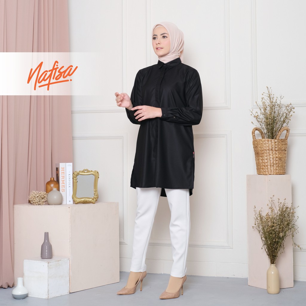 Product image Nafisa Tunik Fleksibel Day - Kemeja Tunik Day To Day Atasan Muslim Size Lengkap - Hitam 1