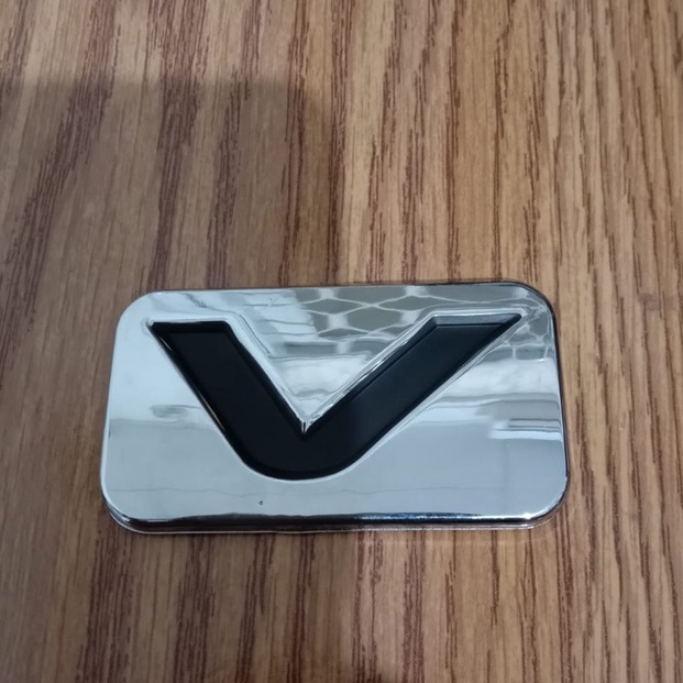 Jual Logo Emblem V Toyota Innova Shopee Indonesia