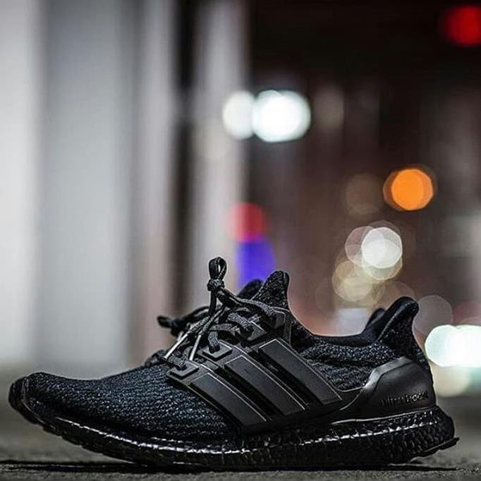 Harga adidas ultra 2025 boost 3.0 triple black