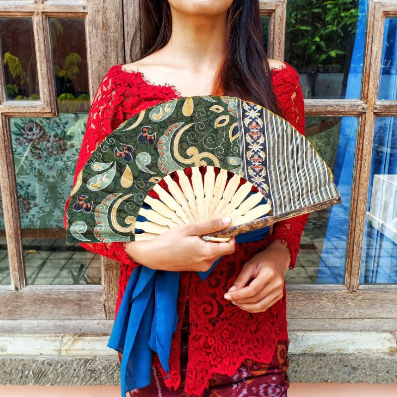 Jual Kipas Batik Medium 23 cm / Khas Bali Oleh Oleh / Souvenir ...