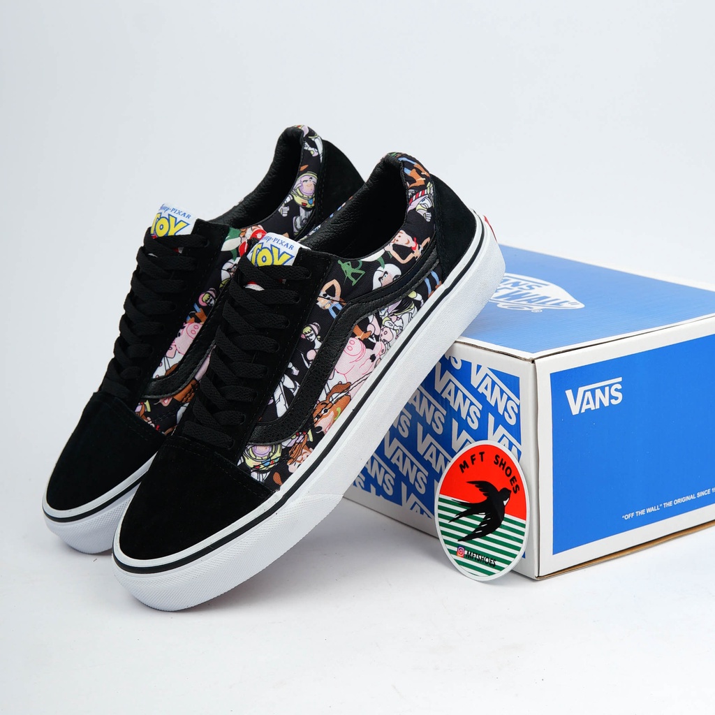 Harga vans toy shop story di indonesia