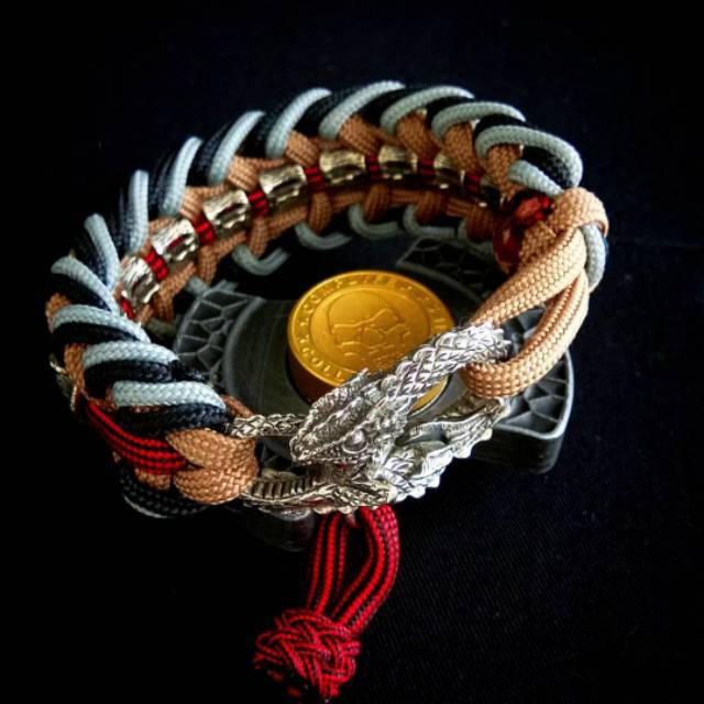 Jual Spine Dragon Catapult Shackle Premium Bracelet Gelang Paracord ...