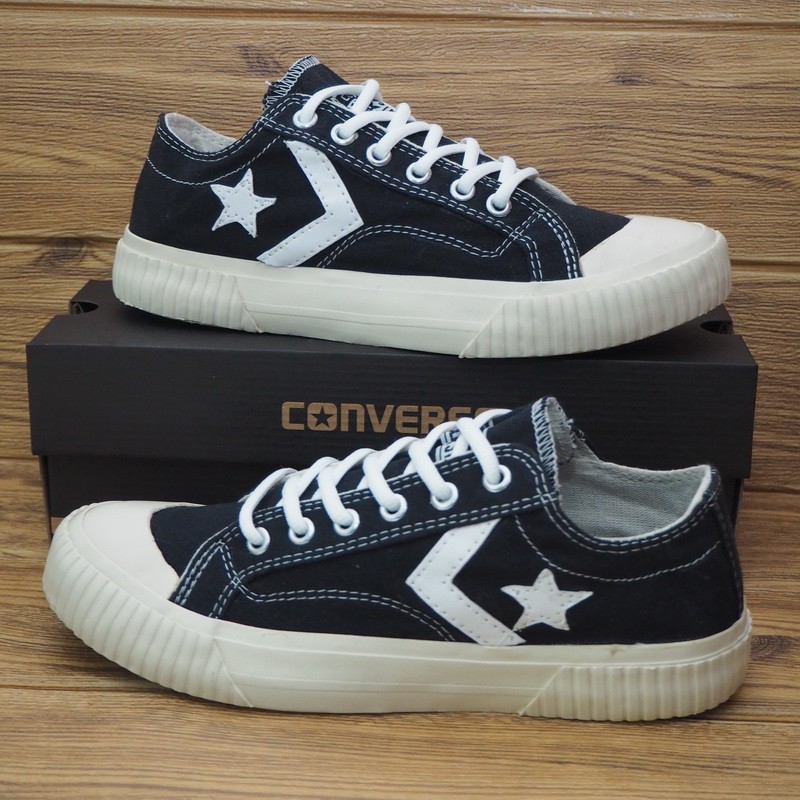 Sepatu converse old on sale school