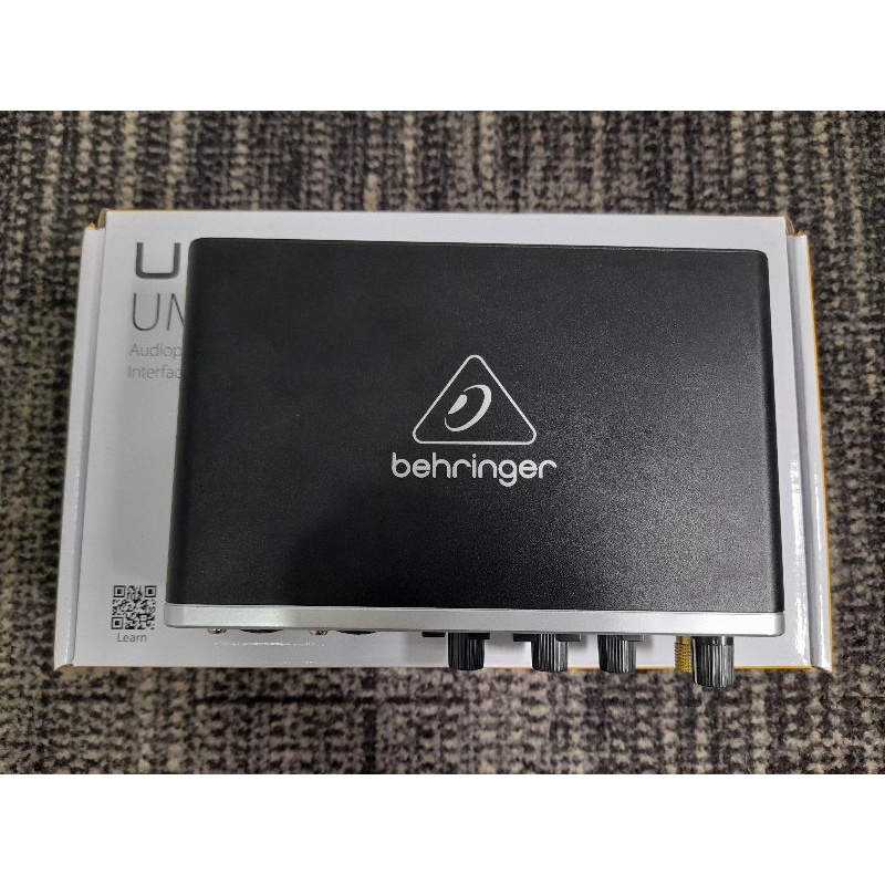 Jual Behringer UMC202HD / UMC 202 HD Soundcard with MIDAS Preamp