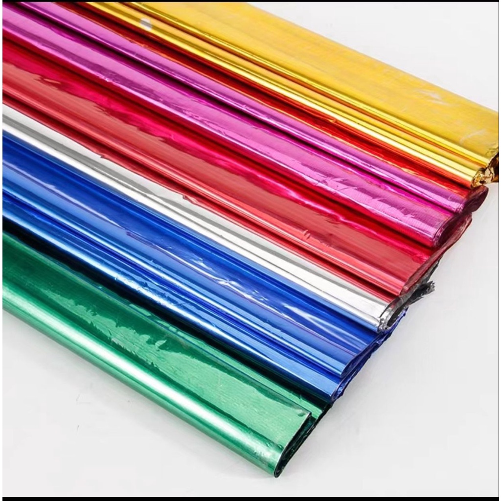 Jual KERTAS KADO METALIK WARNA GOLD SILVER MERAH BIRU HIJAU PINK UNGU ...