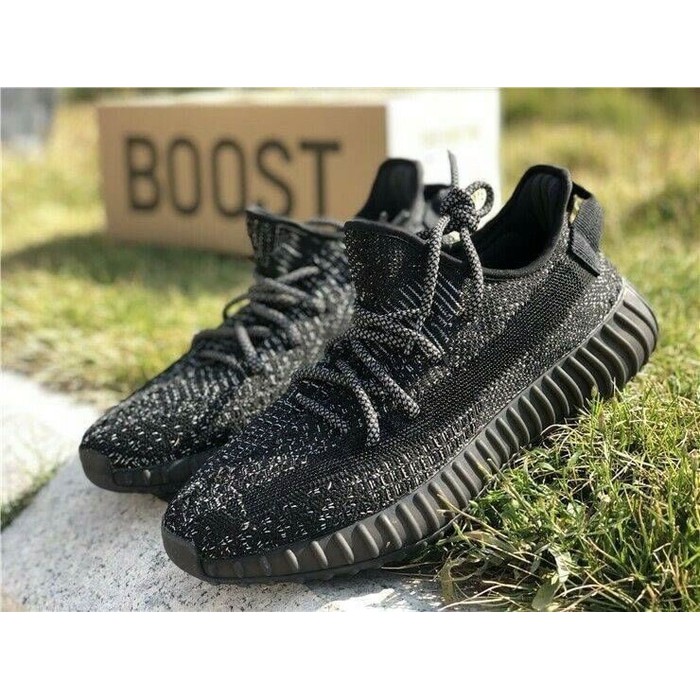 Adidas yeezy hitam on sale original