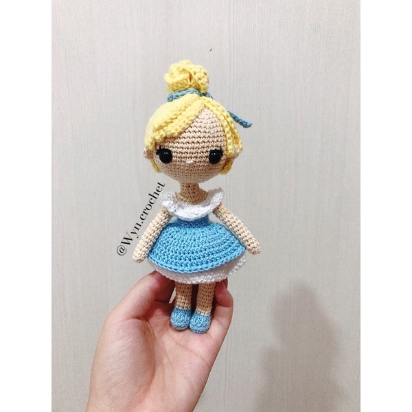 Jual Boneka rajut amigurumi princess cinderella (po) | Shopee Indonesia