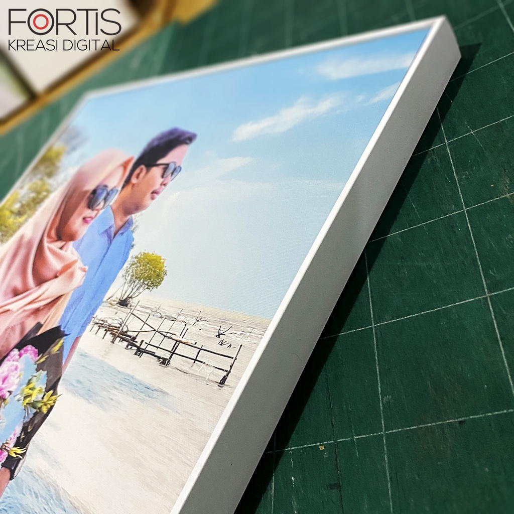 Jual Cetak Foto Kanvas Include Frame Minimalis MURAH BERKUALITAS 40x60 ...