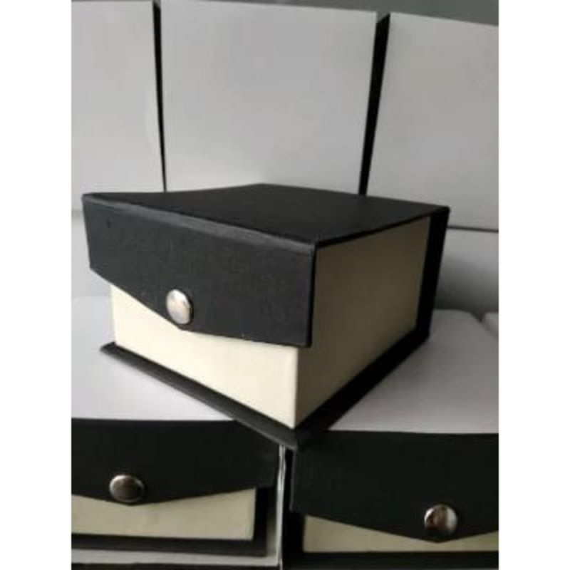 Jual BOX KANCING JAM KELENGKAPAN JAM TEMPAT PENYIMPANAN JAM KOTAK JAM ...