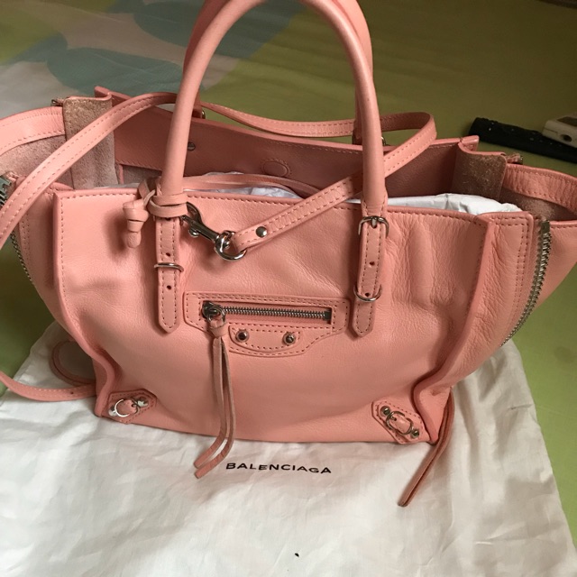 Mini papier a4 balenciaga best sale