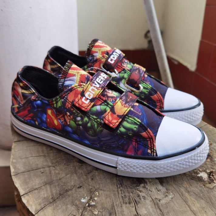 Hulk chuck taylors deals