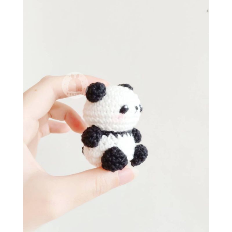 Jual Boneka rajut amigurumi mini panda | Shopee Indonesia