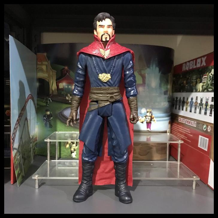 Marvel infinity war titan deals hero series doctor strange