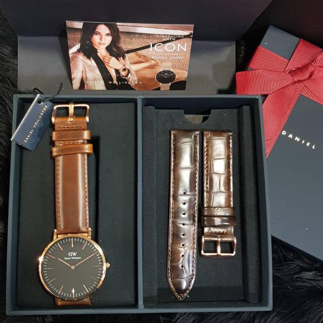 Ganti baterai outlet jam daniel wellington