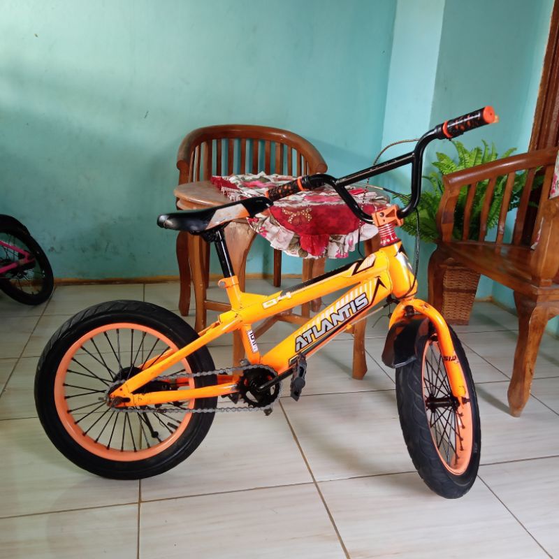 Jual BMX Atlantis 16 inch sepeda anak ban jumbo bekas | Shopee Indonesia