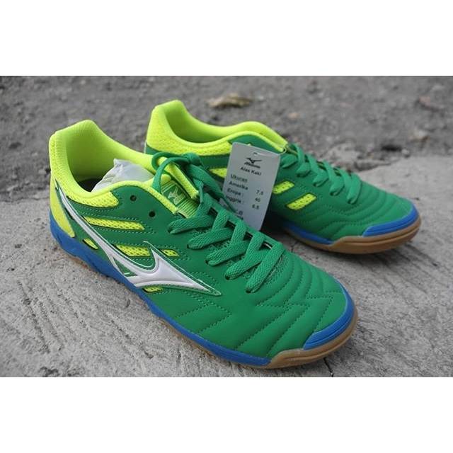 Sepatu futsal mizuno 2024 sala classic 2