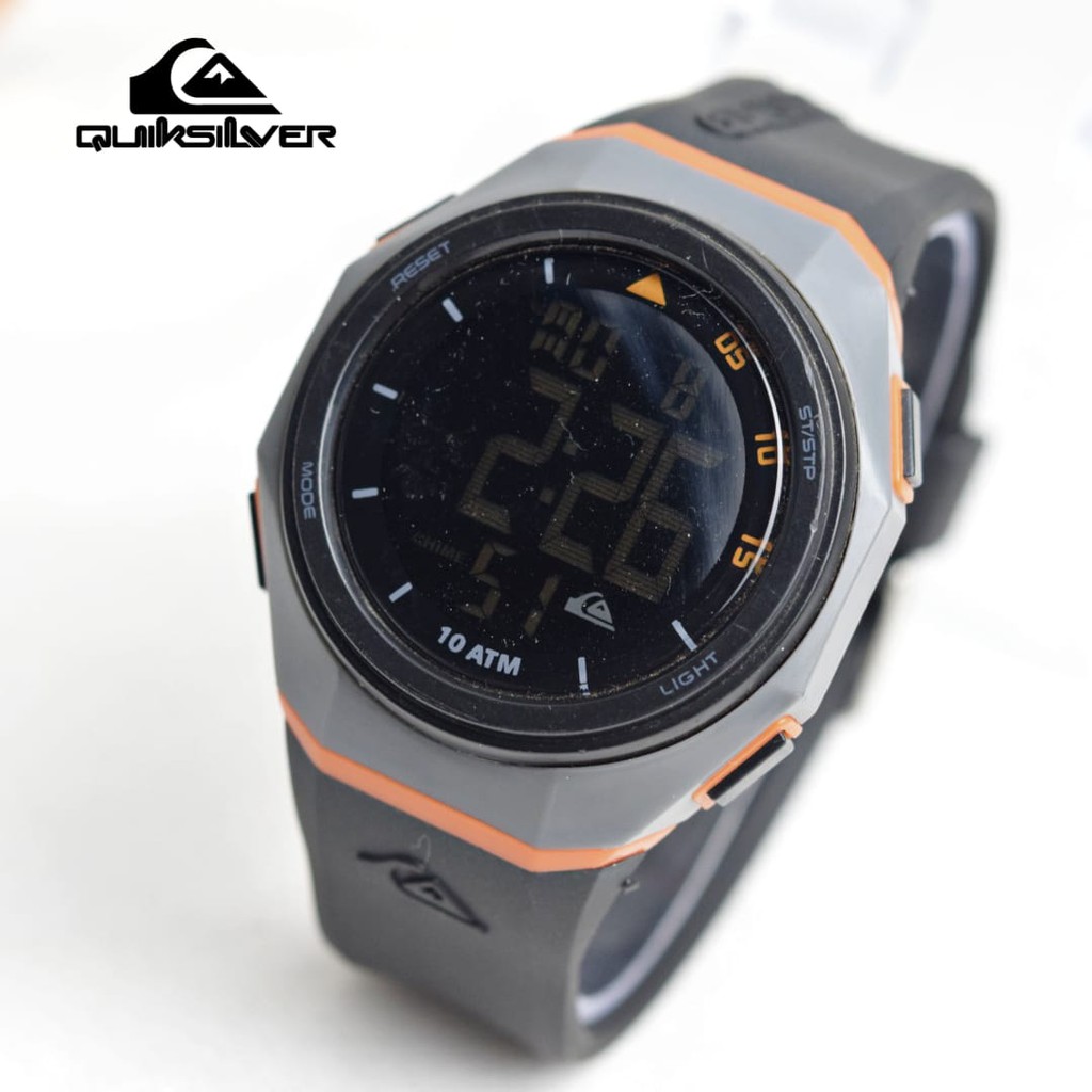 Jual JAM TANGAN PRIA QUIKSILVER DIGITAL RUBBER DIAMETER 4,3 CM JAM