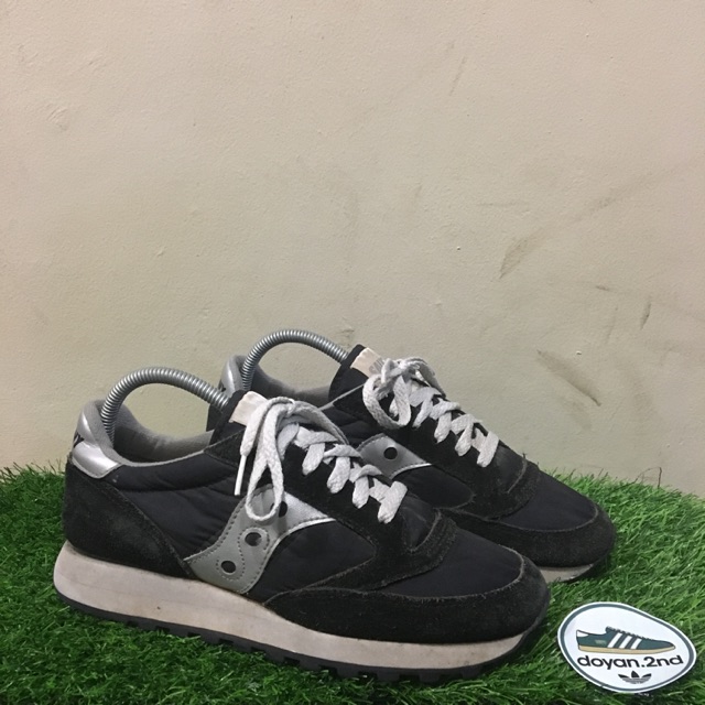 Saucony on sale jazz jual