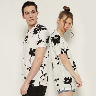 M231 Kemeja Pria Printing Hawaii Pendek Putih Hitam 0632B